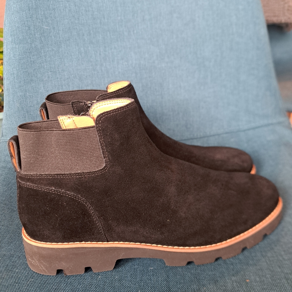 Vionic Black Suede Ankle Boots